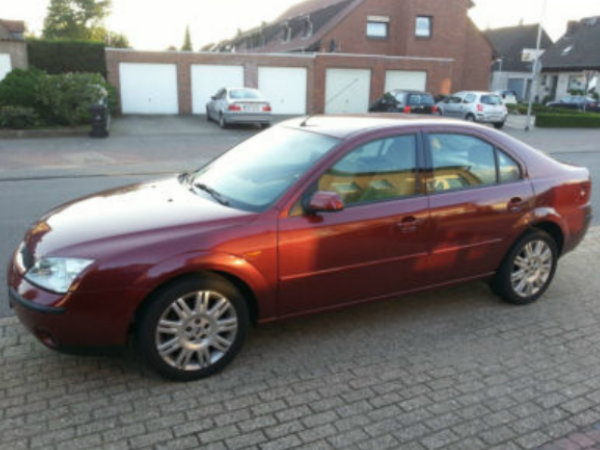 Dezmembrari Ford Mondeo 1.8i