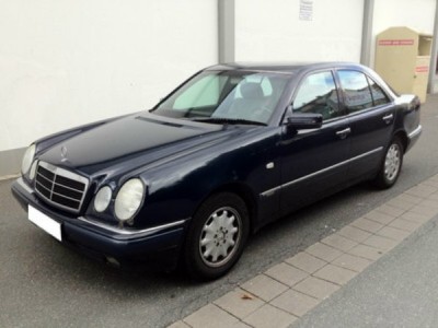 Dezmembrari Mercedes E Class  2.9 TD