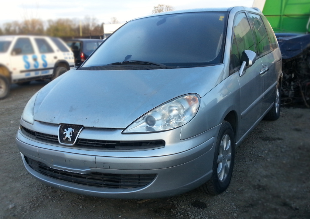 Dezmembrari Peugeot 807 2.2 HDi